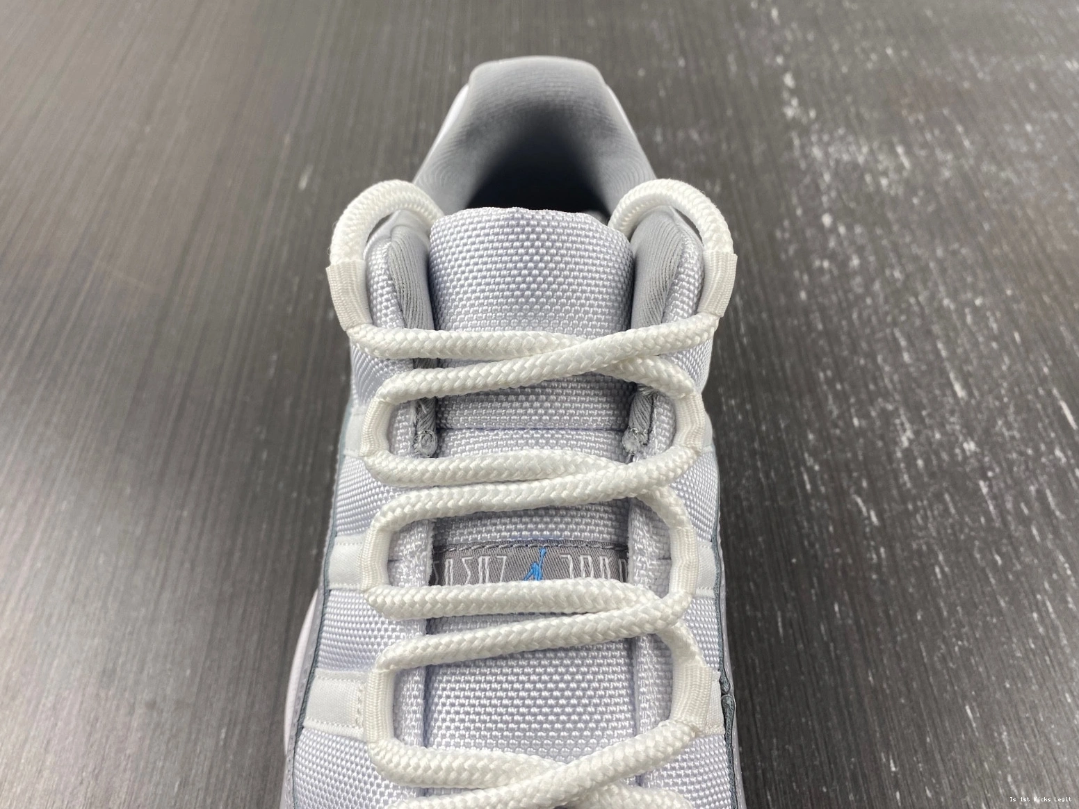 Air Cement 11 AV2187-140 Low Grey Jordan 1222